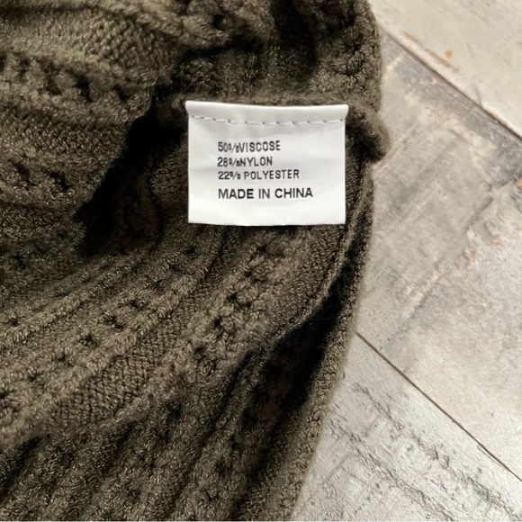 Zesica Women's Casual Long Sleeve Crew Neck Cable Knit Loose Pullover Sweater - Picture 11 of 12